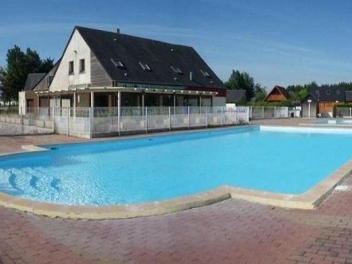 Chalet Avec Piscine Chauffee, Tennis Et Jardin Clos, A 1700M De La Plage De Cabourg - Fr-1-465-22 Bagian luar foto